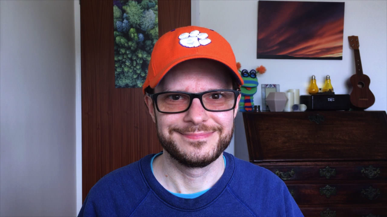 A screen capture from an iPhone SE 1st Gen via Camo but zoomed to 135%